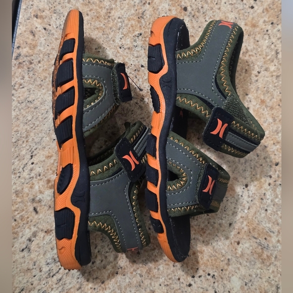 Sold - Picture 6 of 8